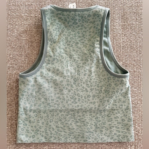 Athleta Reversible Aurora Crop Rib Tank | XS - Picture 5 of 8